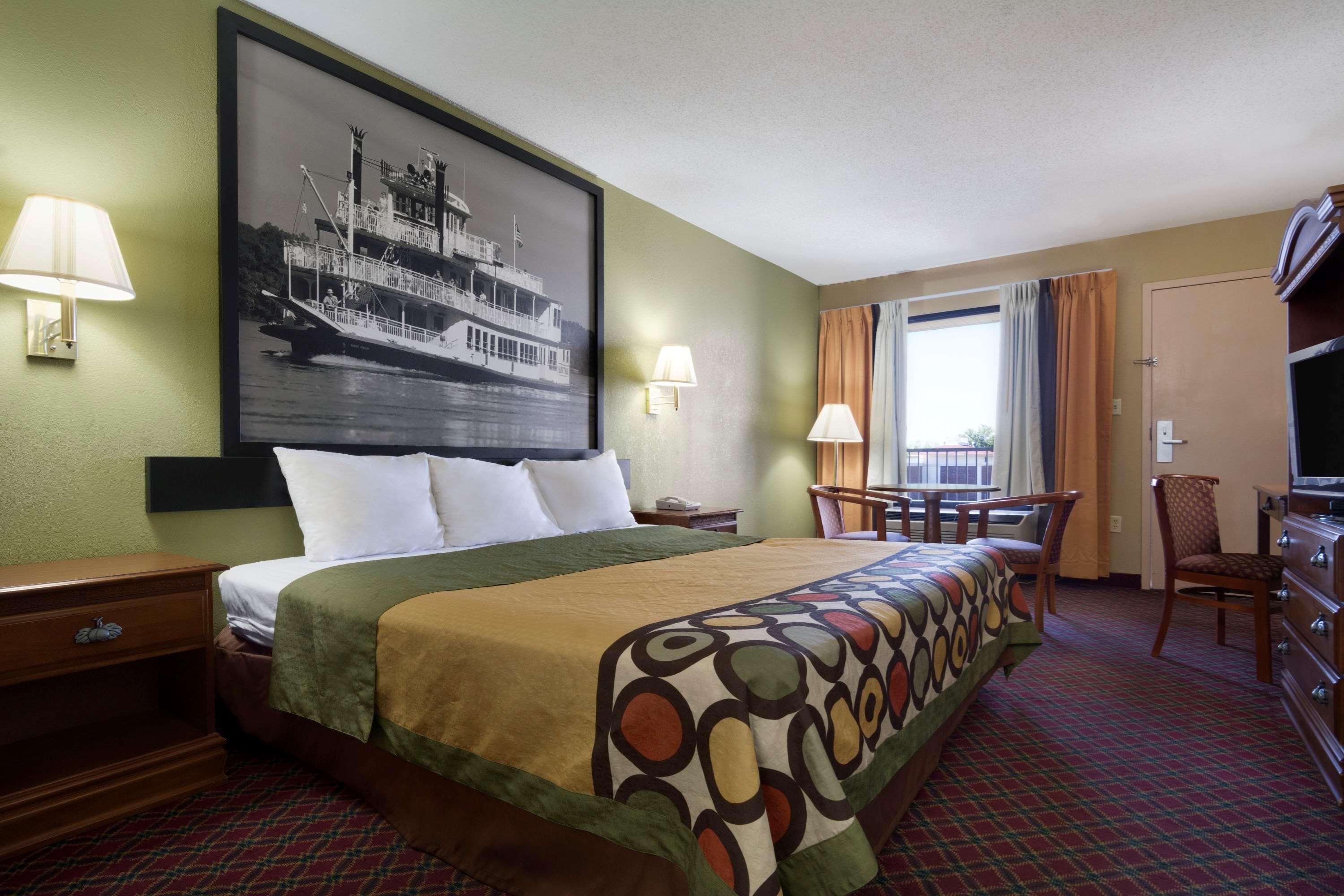 Super 8 By Wyndham Hattiesburg North Bagian luar foto