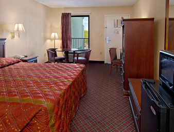 Super 8 By Wyndham Hattiesburg North Bagian luar foto